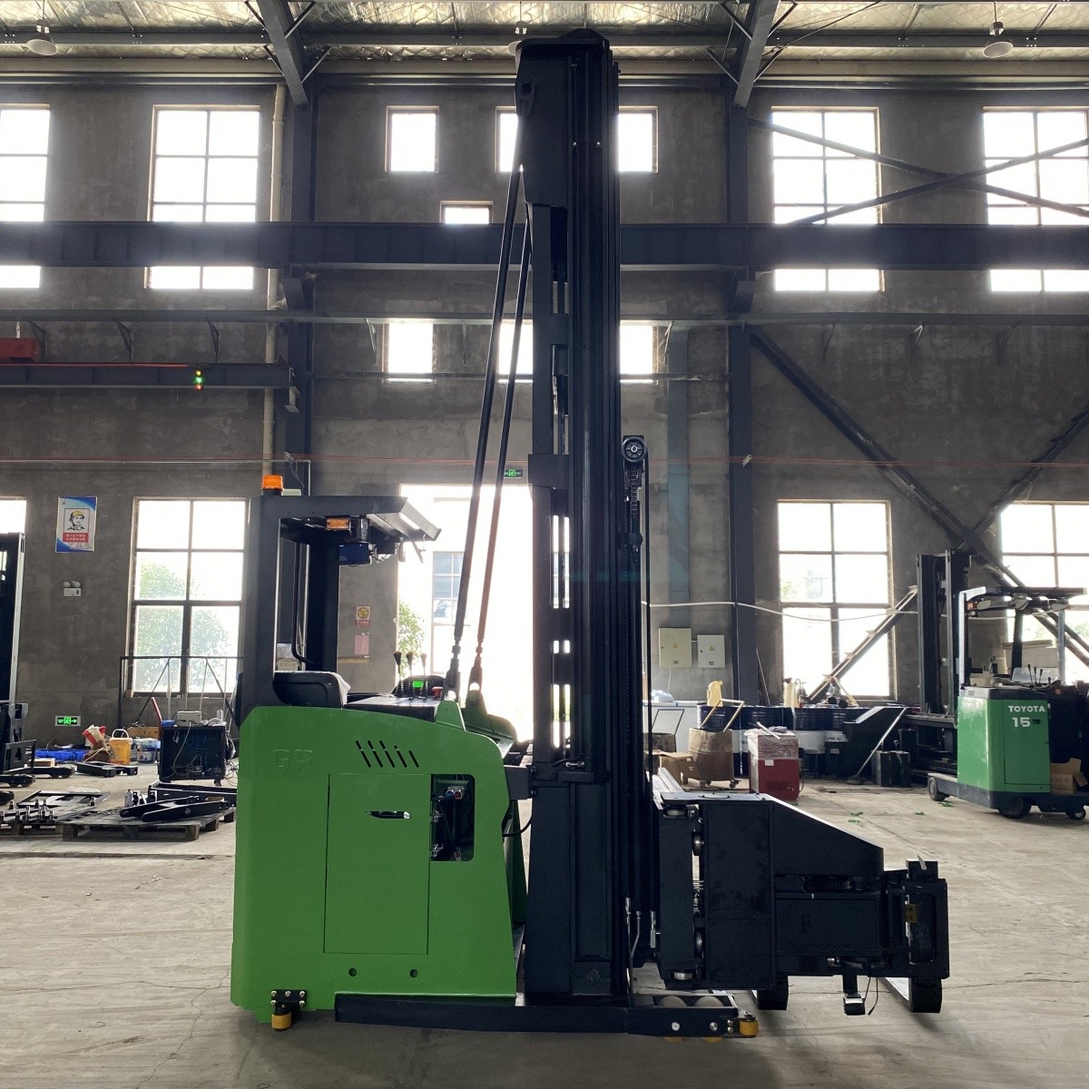 CE Vna Forklift / Electric Narrow Aisle Forklift 1000-2000kg